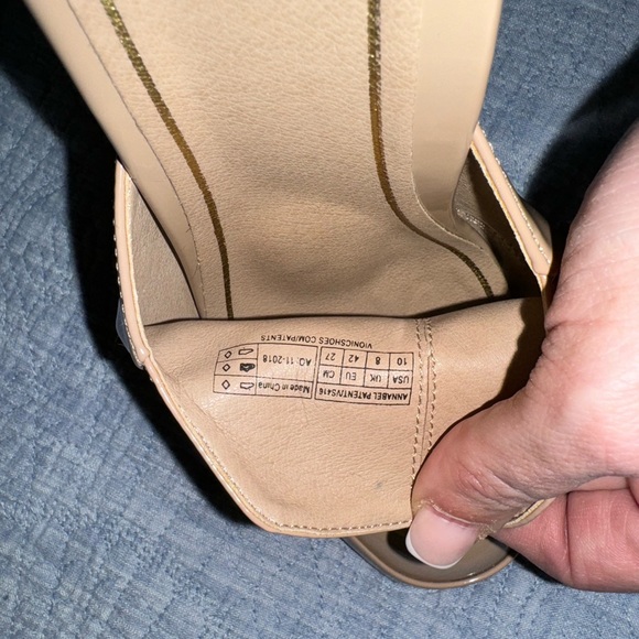 NWOT Vionic Annabel Cream Patent Block Heel Slip On Mules Women's 10 - Picture 3 of 4